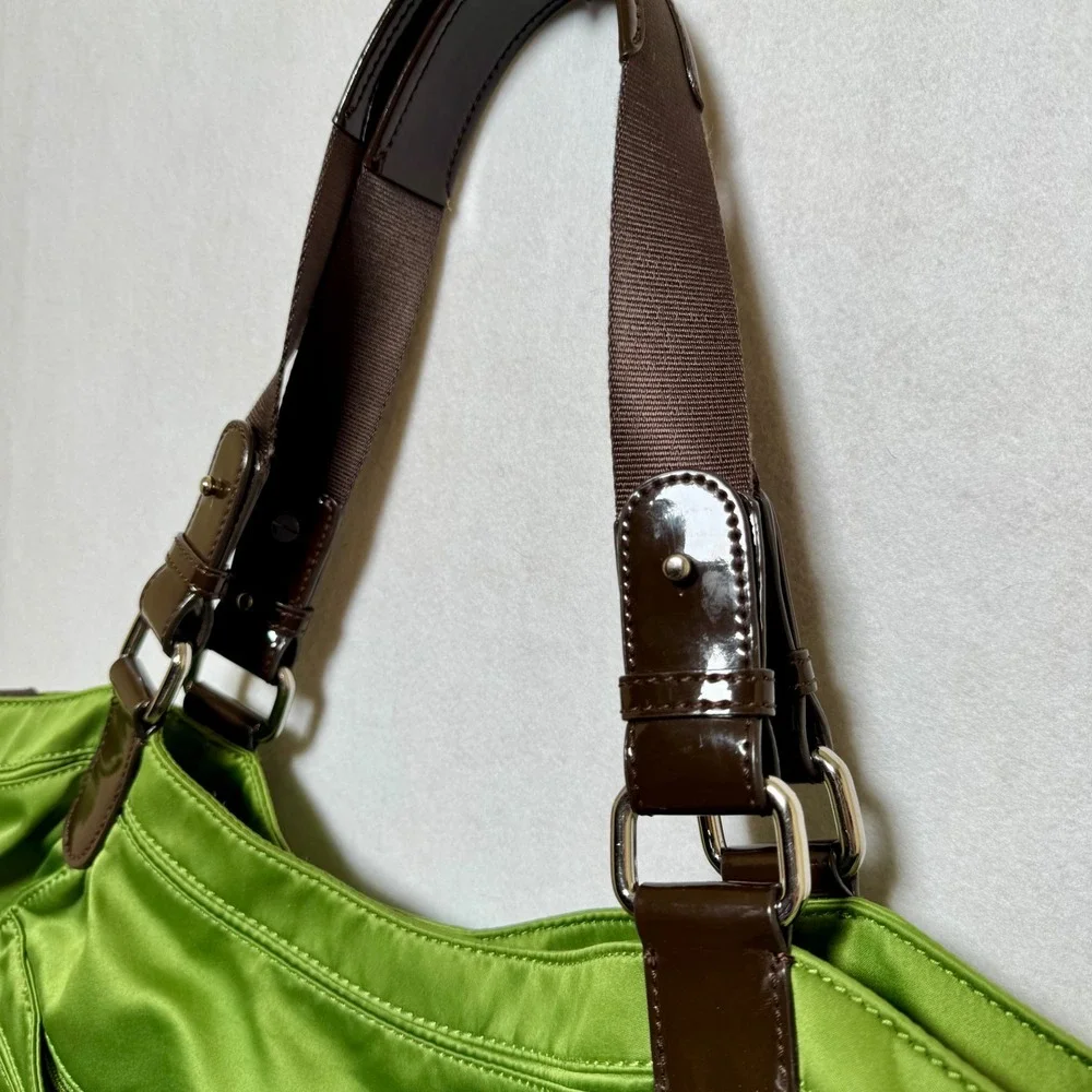 Liz Claiborne Lime Green Nylon Shoulder Bag Brown Patent Leather Trim Hobo Tote